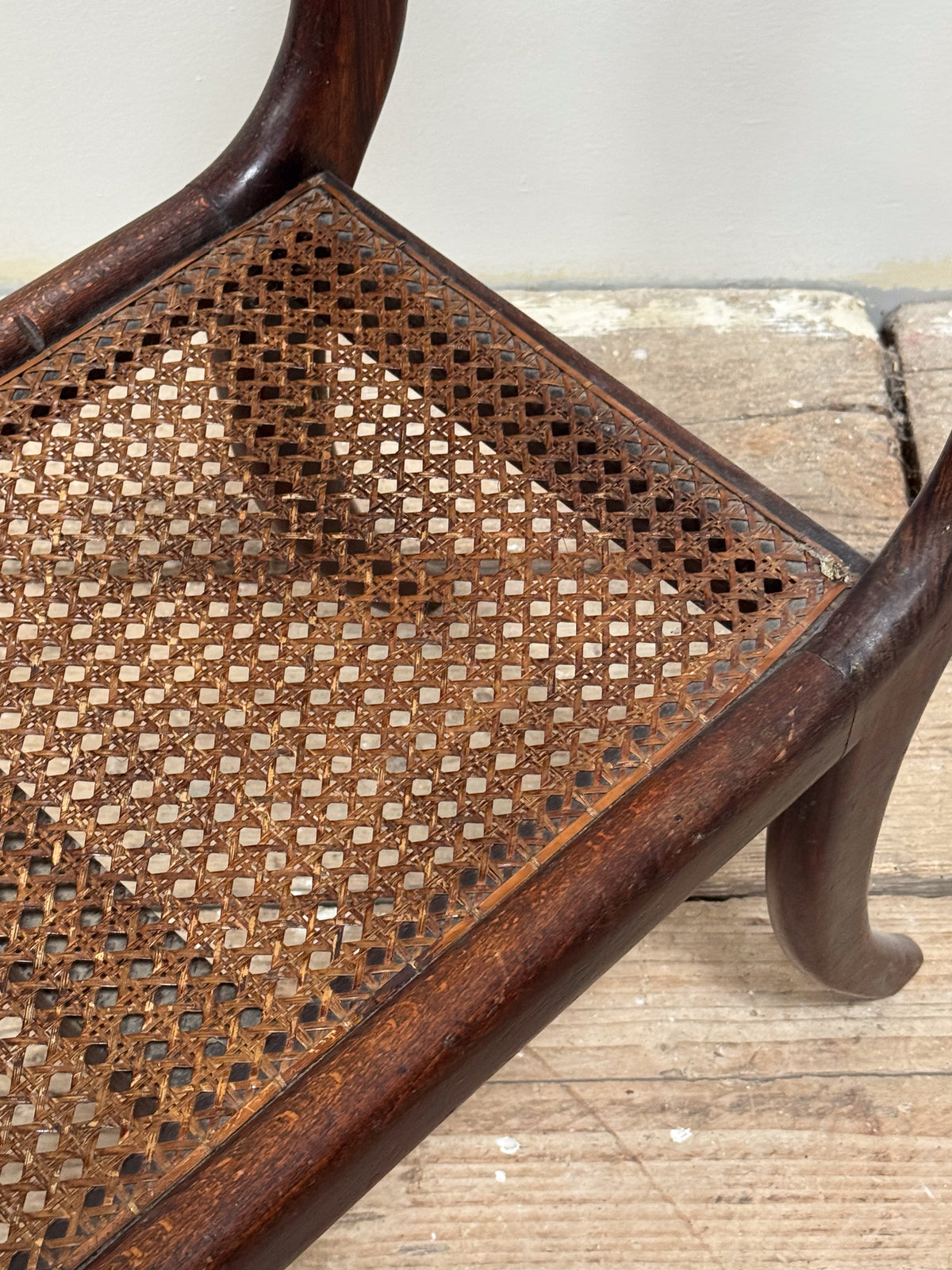 A Regency Simulated Rosewood Window Seat