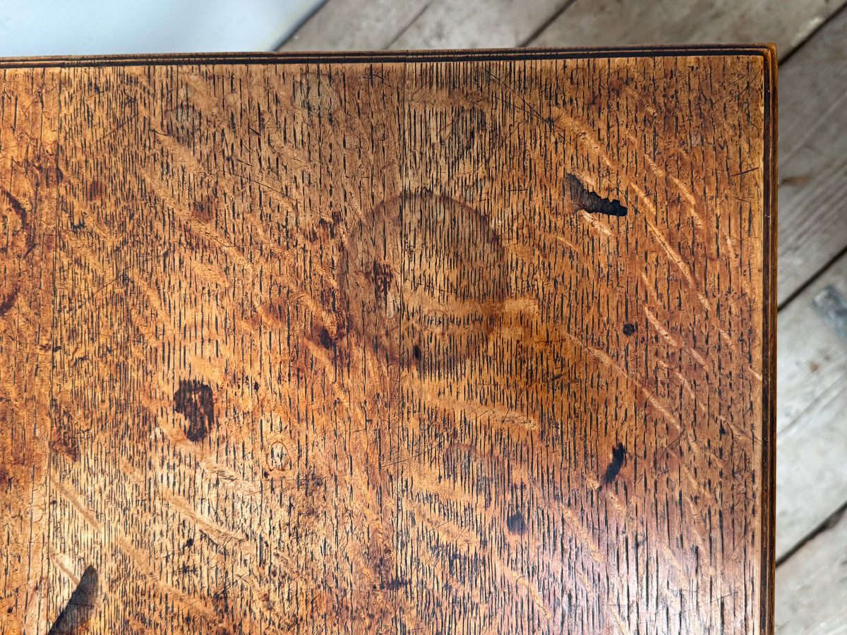 An Early 20th Century Oak Side Table