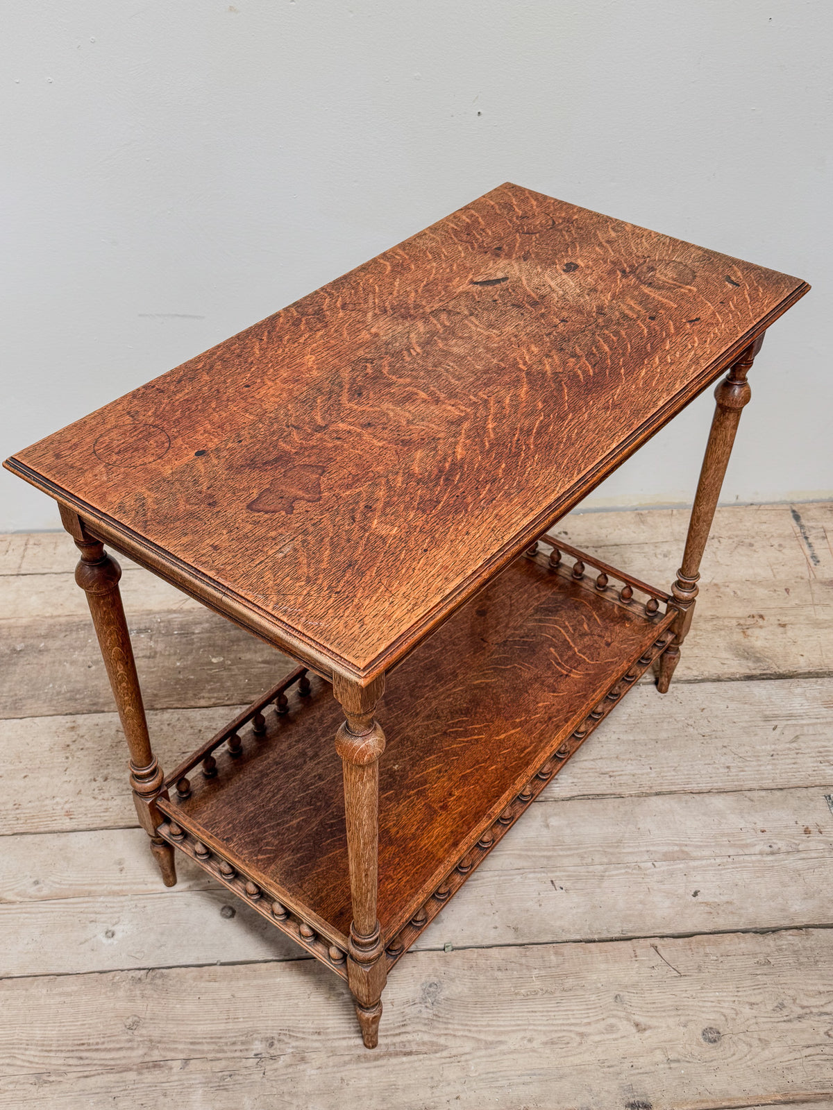 An Early 20th Century Oak Side Table