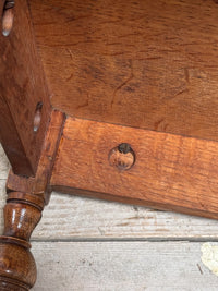 An Early 20th Century Oak Side Table