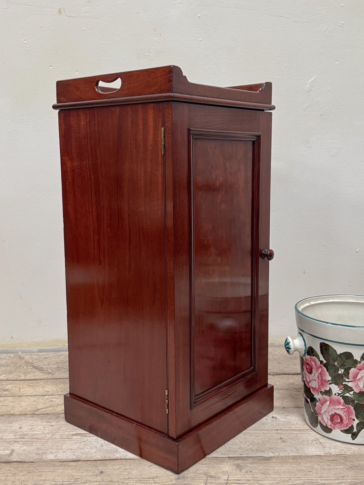 A Mid 19th Century Mahogany Pot Cupboard