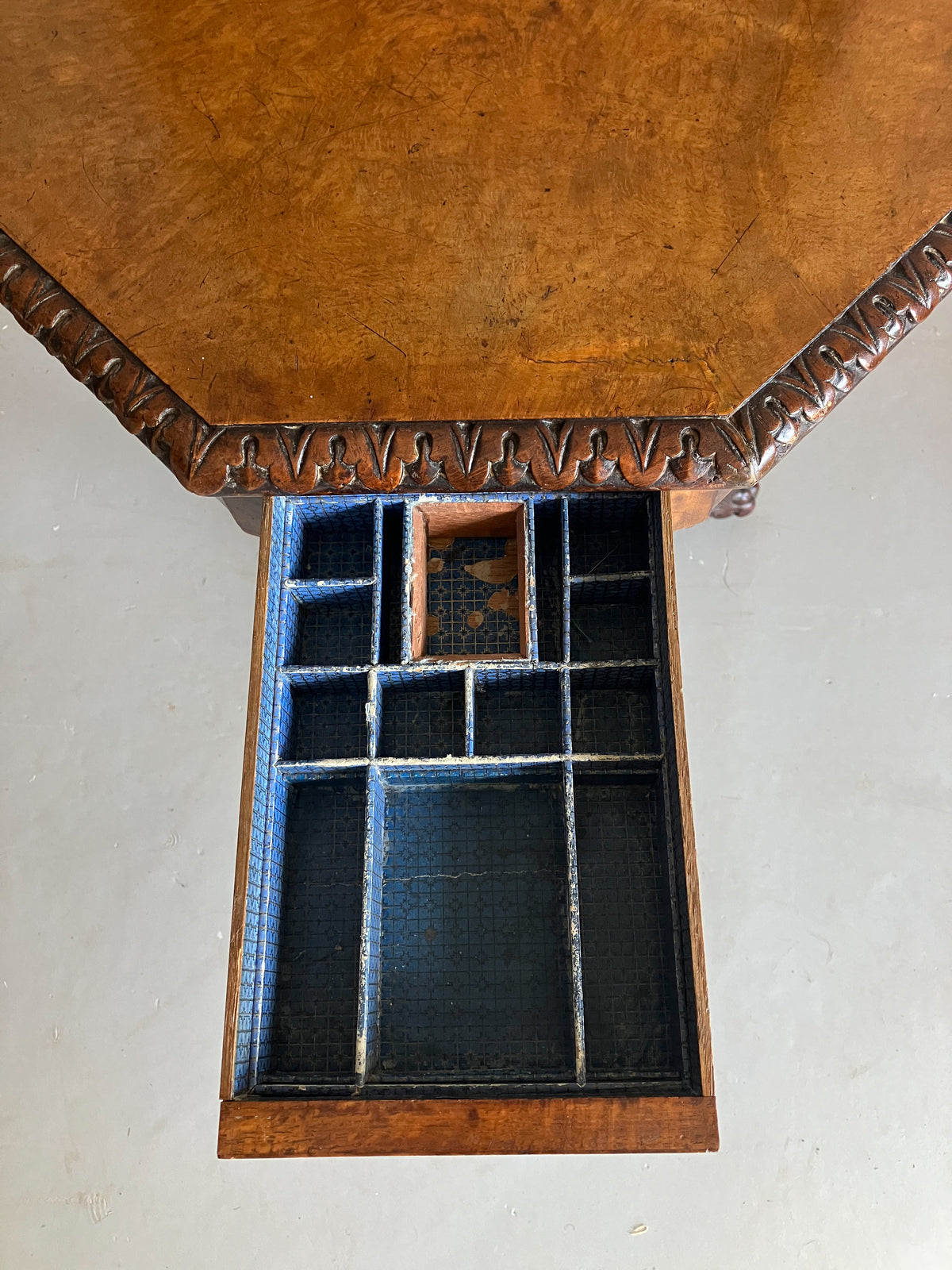 A George IV Walnut Drum Table